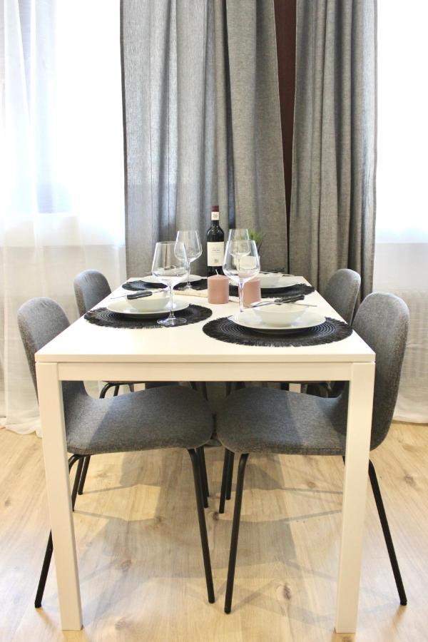 Vier Sind Hier Apartments Rottweil Esterno foto
