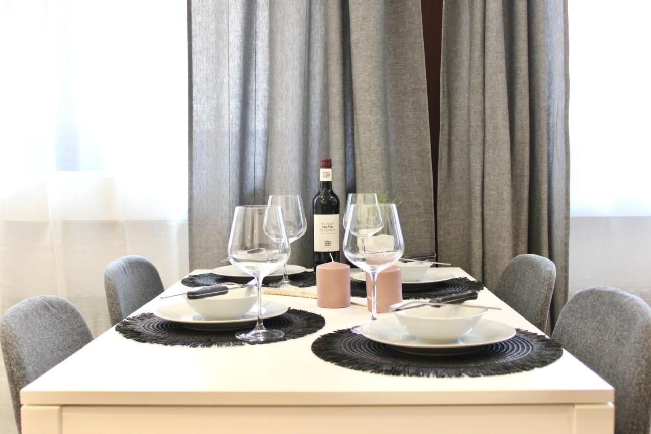 Vier Sind Hier Apartments Rottweil Esterno foto